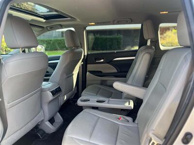 2014 Toyota Highlander XLE - Photo 20 - Portland, OR 97216