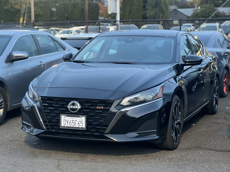 2025 Nissan Altima 2.5 SR  