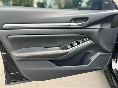 2025 Nissan Altima 2.5 SR - Photo 15 - Portland, OR 97216