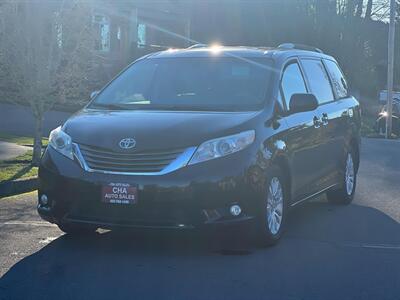 2012 Toyota Sienna XLE 8-Passenger   - Photo 1 - Portland, OR 97216