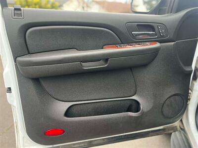 2009 Chevrolet Tahoe LTZ - Photo 18 - Portland, OR 97216