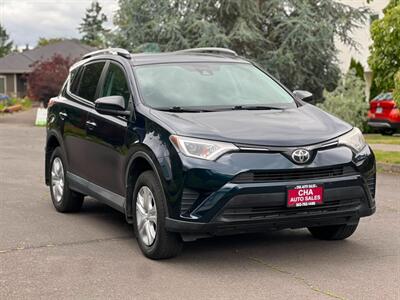 2017 Toyota RAV4 LE - Photo 14 - Portland, OR 97216