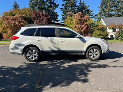 2012 Subaru Outback 2.5i Limited   - Photo 9 - Portland, OR 97216