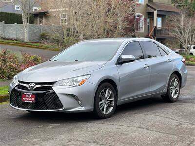 2015 Toyota Camry SE   - Photo 1 - Portland, OR 97216