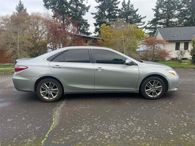 2015 Toyota Camry SE   - Photo 11 - Portland, OR 97216