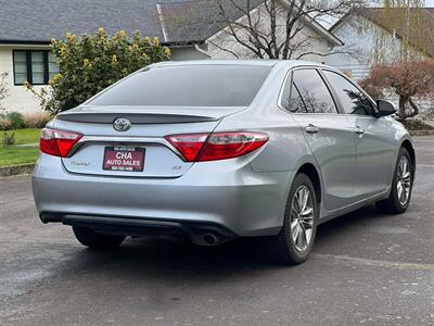 2015 Toyota Camry SE   - Photo 9 - Portland, OR 97216