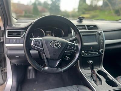 2015 Toyota Camry SE   - Photo 19 - Portland, OR 97216