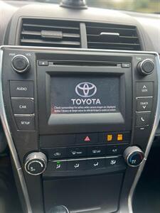 2015 Toyota Camry SE   - Photo 20 - Portland, OR 97216