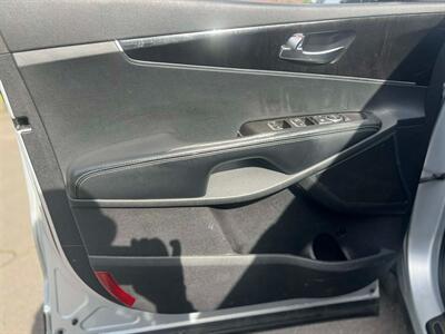 2017 Kia Sorento L   - Photo 16 - Portland, OR 97216