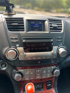 2012 Toyota Highlander Limited - Photo 28 - Portland, OR 97216