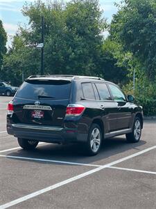 2012 Toyota Highlander Limited - Photo 9 - Portland, OR 97216