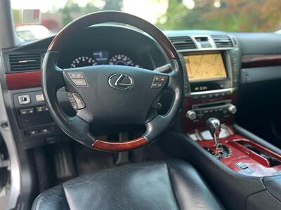 2011 Lexus LS 460   - Photo 19 - Portland, OR 97216