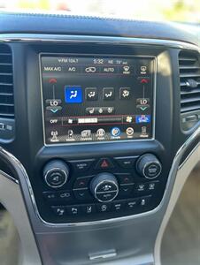 2017 Jeep Grand Cherokee Overland - Photo 32 - Portland, OR 97216