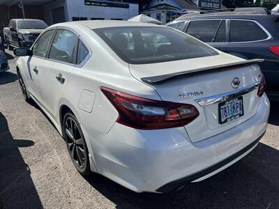 2017 Nissan Altima 2.5 SR   - Photo 4 - Portland, OR 97216