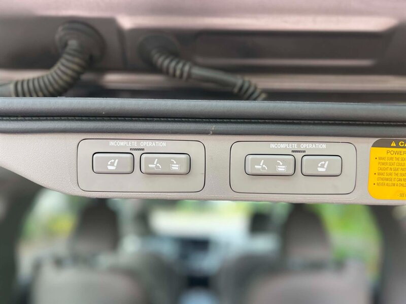 2016 Toyota Sienna Limited - Photo 18