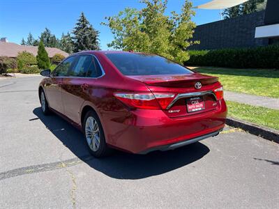 2017 Toyota Camry LE   - Photo 11 - Portland, OR 97216