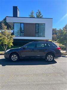 2011 Subaru Outback 2.5i - Photo 3 - Portland, OR 97216