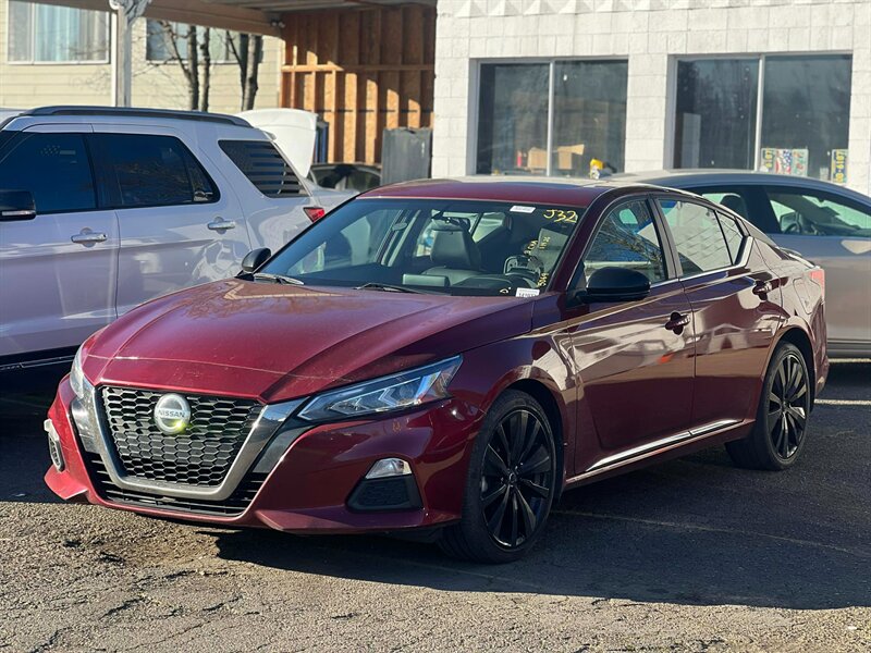 2019 Nissan Altima 2.5 SR   - Photo 1 - Portland, OR 97216