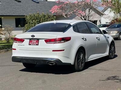 2020 Kia Optima LX   - Photo 9 - Portland, OR 97216