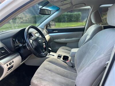 2013 Subaru Outback 2.5i Premium   - Photo 16 - Portland, OR 97216