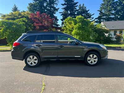 2010 Subaru Outback 2.5i Premium   - Photo 12 - Portland, OR 97216