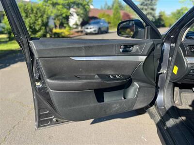 2010 Subaru Outback 2.5i Premium   - Photo 19 - Portland, OR 97216