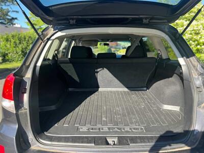 2010 Subaru Outback 2.5i Premium   - Photo 17 - Portland, OR 97216