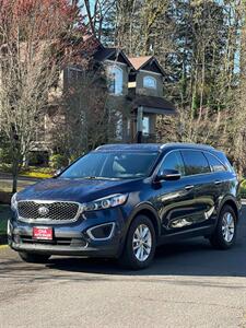 2016 Kia Sorento LX   - Photo 2 - Portland, OR 97216