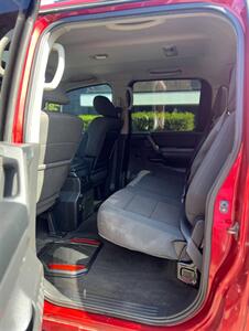 2013 Nissan Titan SV - Photo 17 - Portland, OR 97216