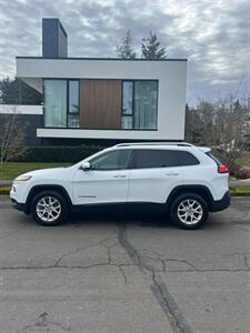 2015 Jeep Cherokee Altitude   - Photo 3 - Portland, OR 97216