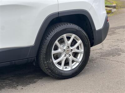 2015 Jeep Cherokee Altitude   - Photo 14 - Portland, OR 97216