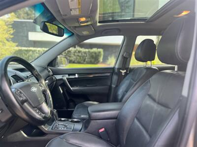 2012 Kia Sorento SX   - Photo 19 - Portland, OR 97216