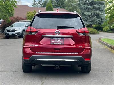 2018 Nissan Rogue SV   - Photo 8 - Portland, OR 97216