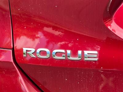 2018 Nissan Rogue SV   - Photo 18 - Portland, OR 97216