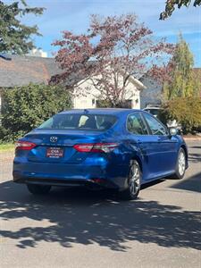 2019 Toyota Camry XLE   - Photo 8 - Portland, OR 97216