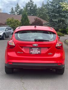 2013 Ford Focus SE - Photo 7 - Portland, OR 97216