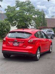 2013 Ford Focus SE - Photo 9 - Portland, OR 97216