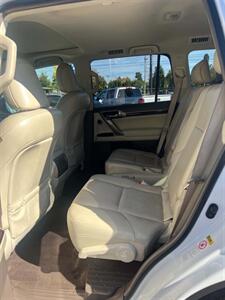 2017 Lexus GX 460 Premium - Photo 18 - Portland, OR 97216