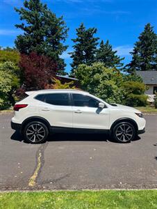 2018 Nissan Rogue Sport SL   - Photo 10 - Portland, OR 97216