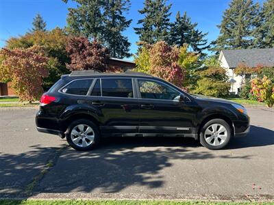 2010 Subaru Outback 2.5i Limited   - Photo 10 - Portland, OR 97216