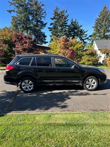 2010 Subaru Outback 2.5i Limited   - Photo 9 - Portland, OR 97216