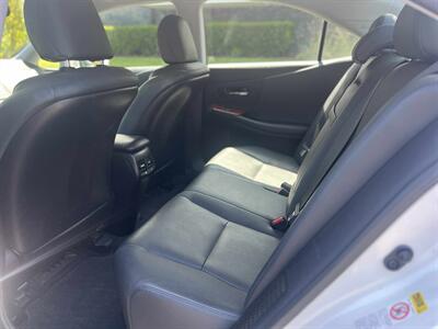 2010 Lexus HS 250h   - Photo 12 - Portland, OR 97216