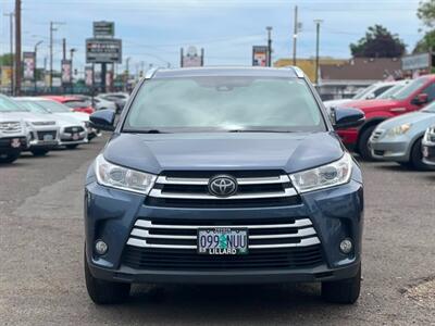 2018 Toyota Highlander XLE   - Photo 16 - Portland, OR 97216