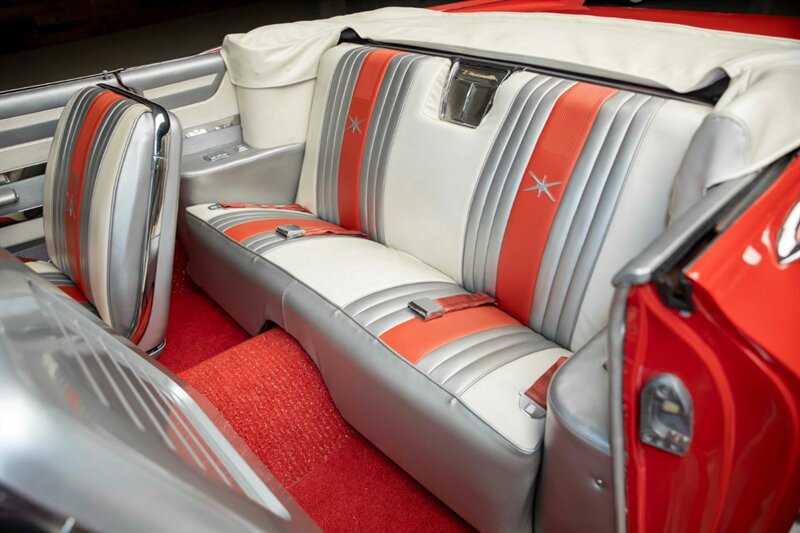 1959 Pontiac Bonneville 455 Fuelie Convertible - Photo 15 - Auburn, IN 46706