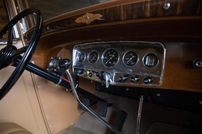 1932 Auburn 8-100A  Coupe - Photo 38 - Auburn, IN 46706