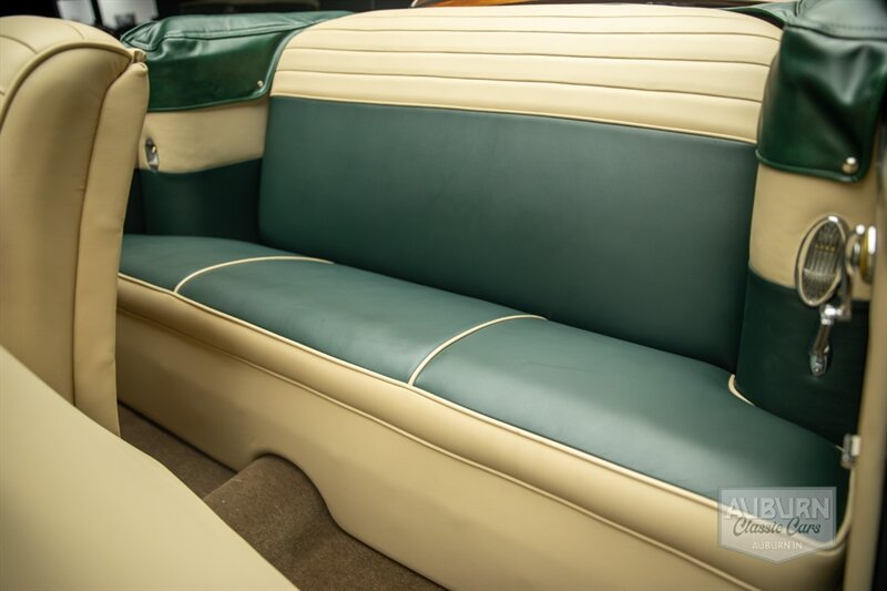 1949 Chrysler Town & Country Convertible - Photo 28 - Auburn, IN 46706