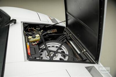 1989 Lamborghini Countach 25th Anniversary Edition   - Photo 30 - Auburn, IN 46706