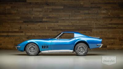 1969 Chevrolet Corvette  427 - Photo 2 - Auburn, IN 46706
