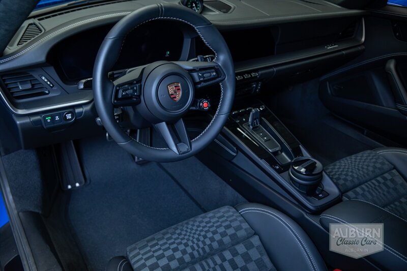 2026 Porsche 911 Carrera GTS - Photo 22 - Auburn, IN 46706
