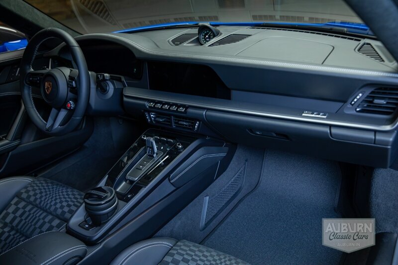 2026 Porsche 911 Carrera GTS - Photo 9 - Auburn, IN 46706